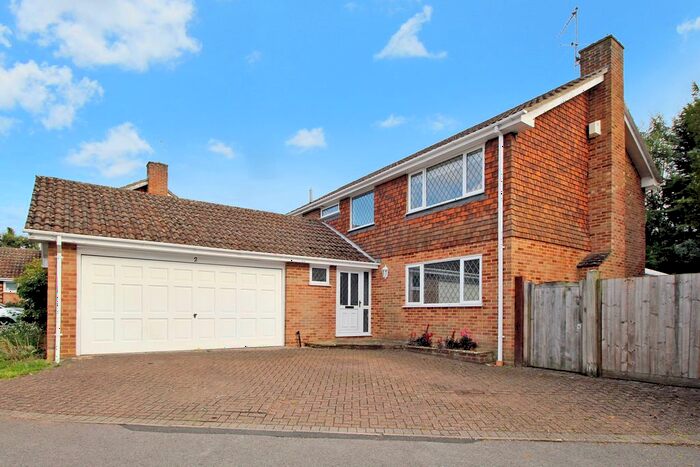 4 Bedroom Detached House To Rent In Grayshott Laurels, Lindford, Hampshire, GU35