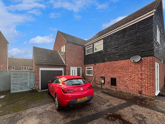 3 Bedroom Semi Detached House For Sale In Frances Close, Wivenhoe, Colchester, CO7