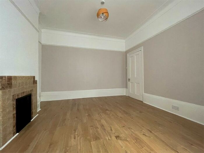3 Bedroom Terraced House To Rent In Chadwick Road, Peckham, SE15