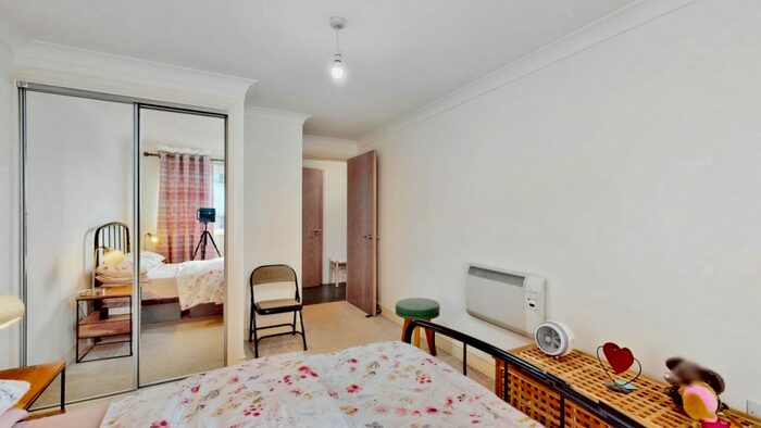 2 Bedroom Flat For Sale In Geary Court, The Concourse, London, N9