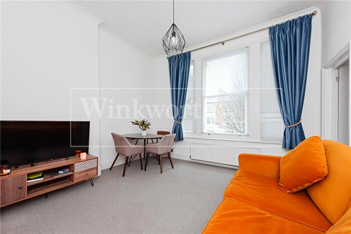 1 Bedroom Apartment To Rent In Brondesbury Road, London, NW6