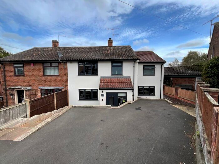 4 Bedroom Property To Rent In Nell Gwyn Crescent, Arnold, Nottingham, NG5