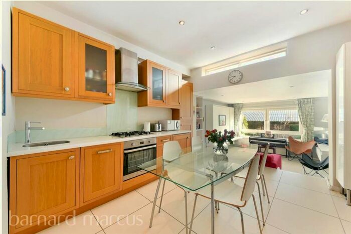 1 Bedroom Flat To Rent In Ennismore Avenue, Chiswick, London, W4