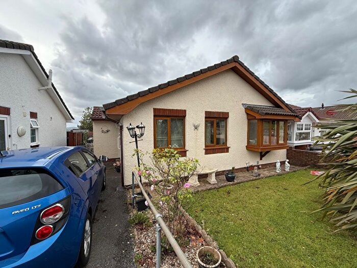 2 Bedroom Semi-detached Bungalow For Sale In Greenwood Drive, Cimla, Neath, Neath Port Talbot., SA11
