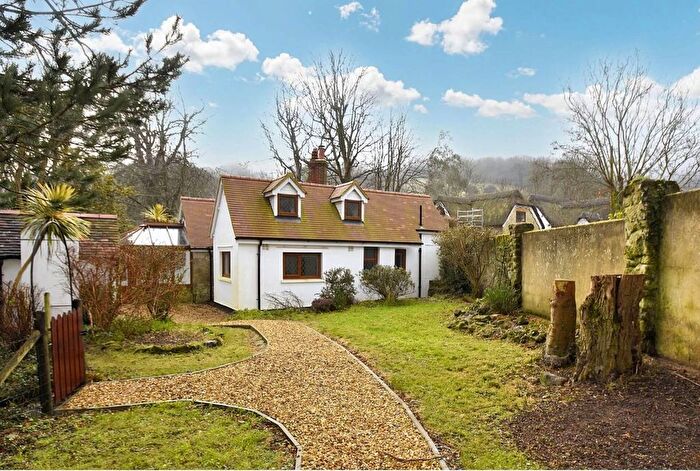 2 Bedroom Bungalow To Rent In Luccombe Chine, Shanklin, PO37