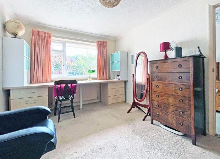 2 Bedroom Bungalow For Sale In Roman Way, Honiton, EX14