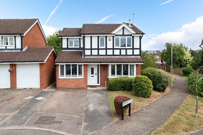 4 Bedroom Detached House For Sale In Primrose Close, Chaulden Vale, Hemel Hempstead, Hertfordshire, HP1