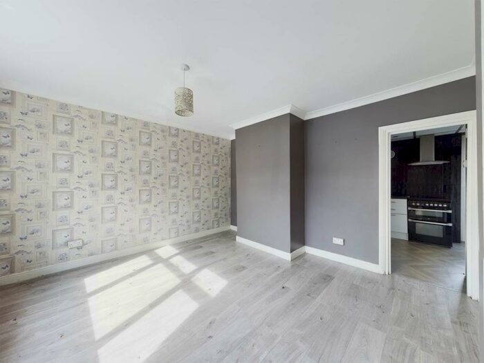3 Bedroom House To Rent In Anstridge Road, Eltham, London, SE9