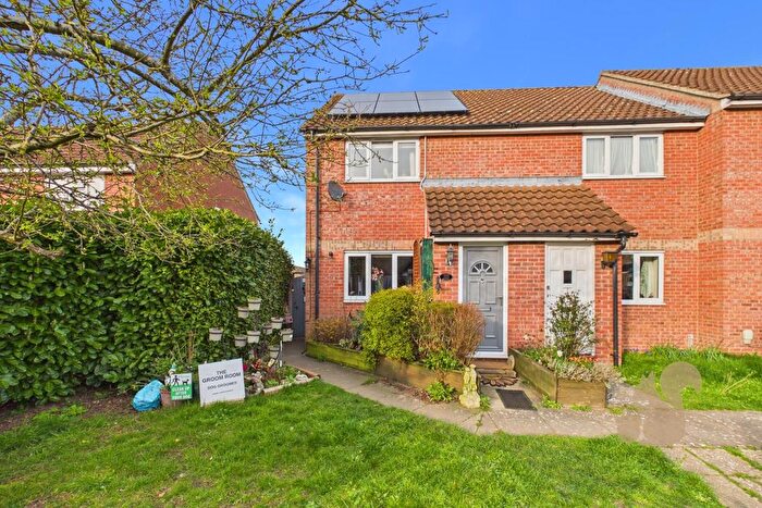 2 Bedroom End Terrace House For Sale In Lynns Hall Close, Great Waldingfield, CO10