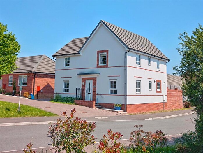 4 Bedroom Detached House For Sale In Ridgeway Avenue, Berry Hill, Coleford, GL16