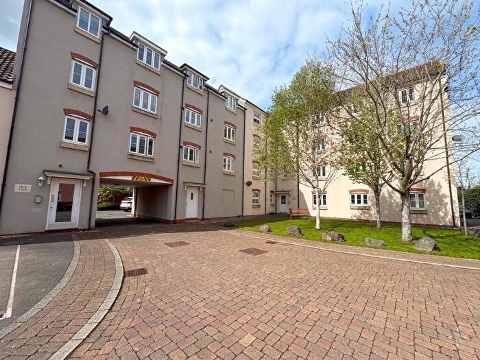 2 Bedroom Apartment For Sale In A Bright & Spacious Two Bedroom Apartment In Wells, BA5