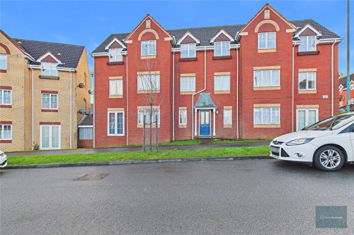 2 Bedroom Apartment To Rent In Pinkers Mead, BS16