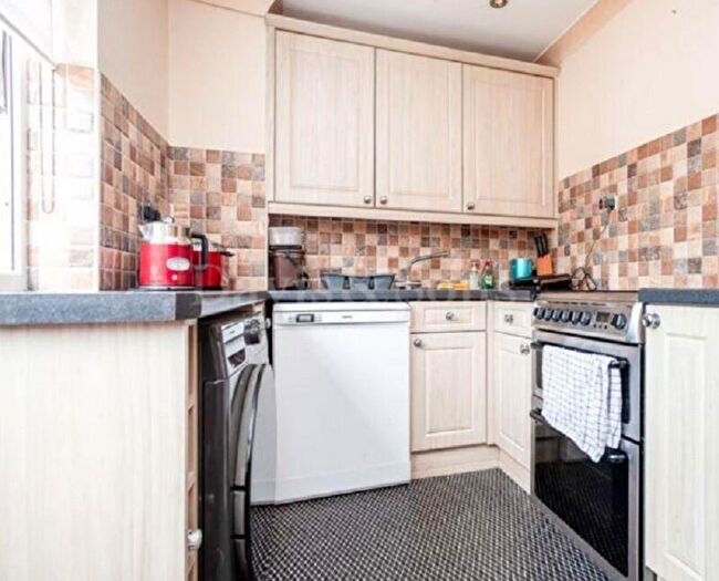 2 Bedroom Terraced House For Sale In Bideford Road, Newport., NP20