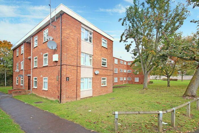 3 Bedroom Flat To Rent In Townley, Letchworth Garden City, SG6