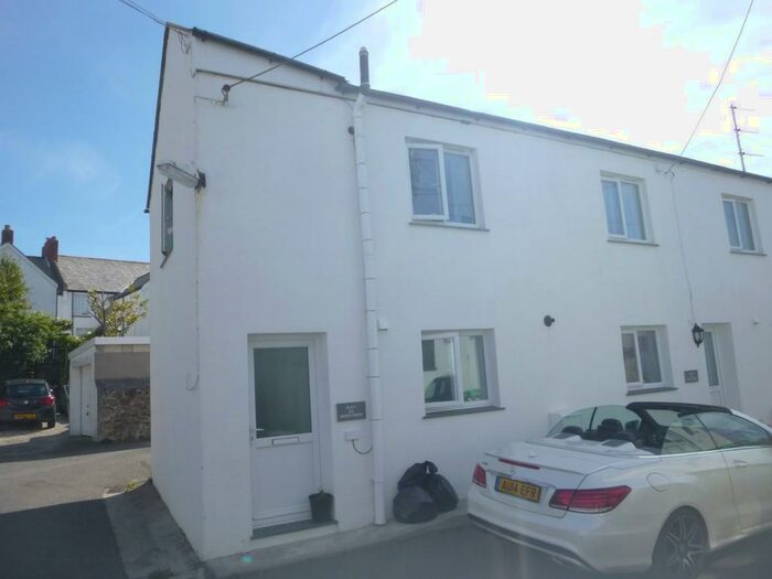 1 Bedroom End Of Terrace House To Rent In Queen Street, Bude, EX23