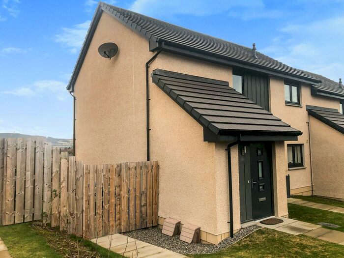 2 Bedroom Flat To Rent In Countess Park, Inverness, IV2