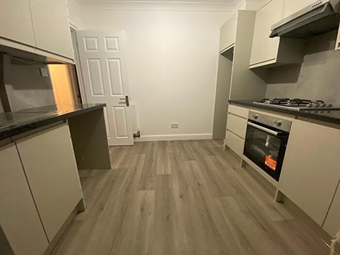 2 Bedroom Terraced House To Rent In Reede Road, Dagenham, RM10