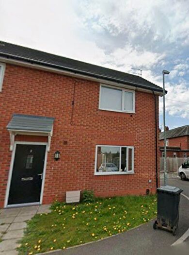 2 Bedroom Flat To Rent In Cornwood Drive, Woodchurch, Wirral, CH49