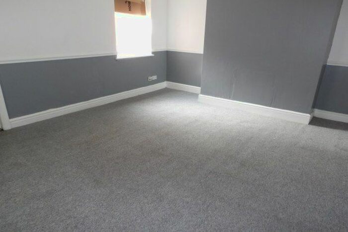 3 Bedroom Terraced House To Rent In Exeter Street, Blackburn, BB2