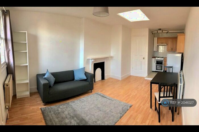 1 Bedroom Flat To Rent In Breakspears Road, London, SE4