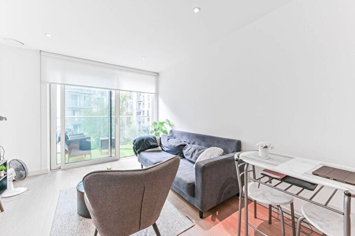 1 Bedroom Flat For Sale In Saffron Central Square, Central Croydon, Croydon, CR0