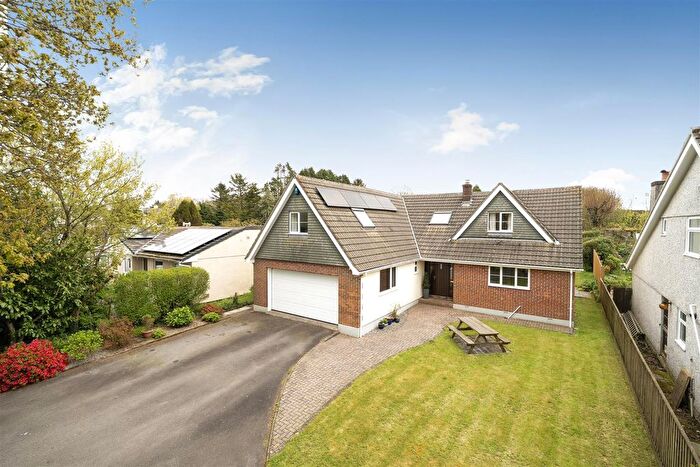 5 Bedroom Detached House For Sale In Trefinnick Road, Bray Shop, Callington, PL17