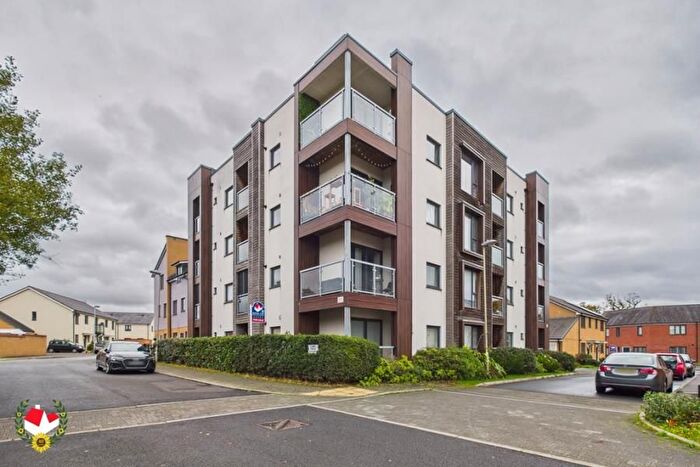 2 Bedroom Flat To Rent In Lime Tree Court, Hardwicke, GL2