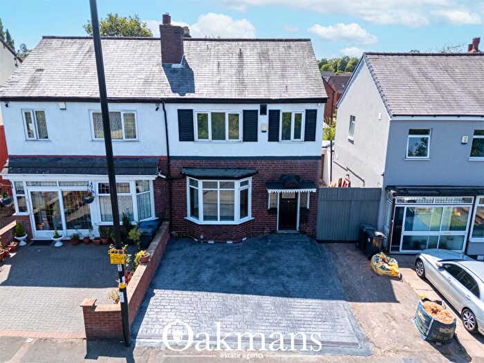 3 Bedroom Semi Detached House For Sale In Portland Road, Birmingham, West Midlands, B17