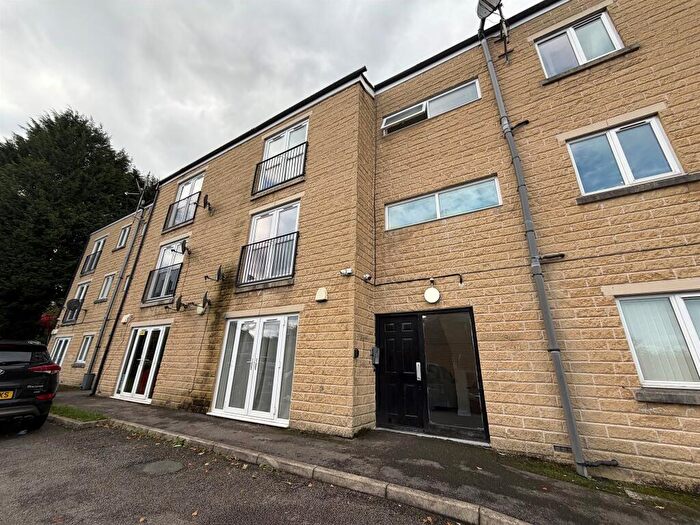 2 Bedroom Apartment For Sale In Mount Terrace, Halifax, HX2