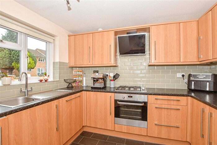 4 Bedroom Semi-Detached House For Sale In Blake Drive, Larkfield, Kent, ME20