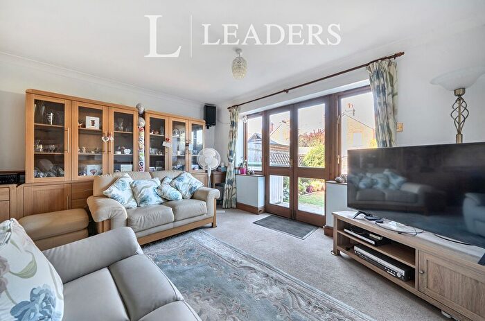 3 Bedroom Terraced House For Sale In Bishops Mews, Commercial Road, Tonbridge, TN9