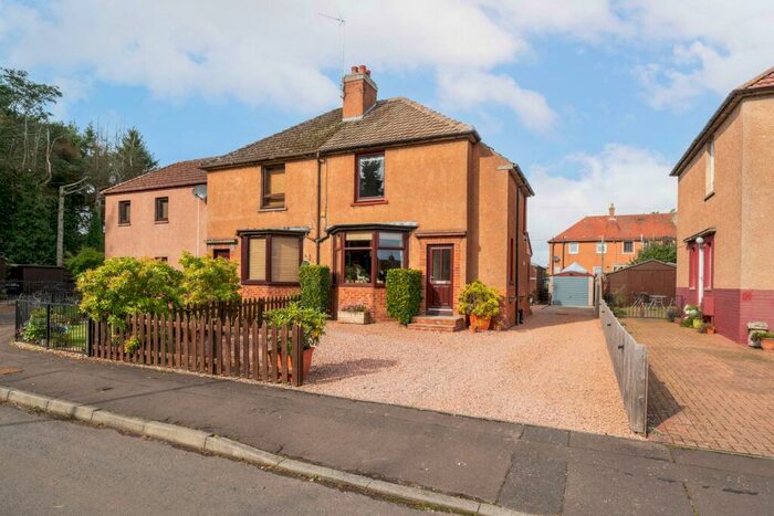 2 Bedroom Semi-Detached House For Sale In Pine Grove, Ladybank, KY15