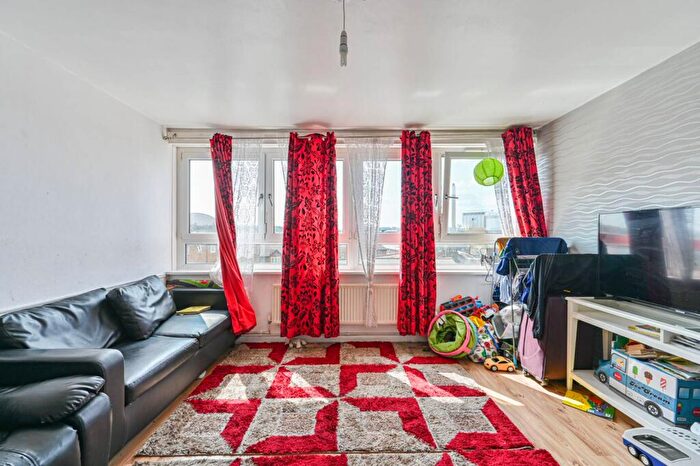 2 Bedroom Flat For Sale In Trundleys Terrace, Rotherhithe, London, SE8