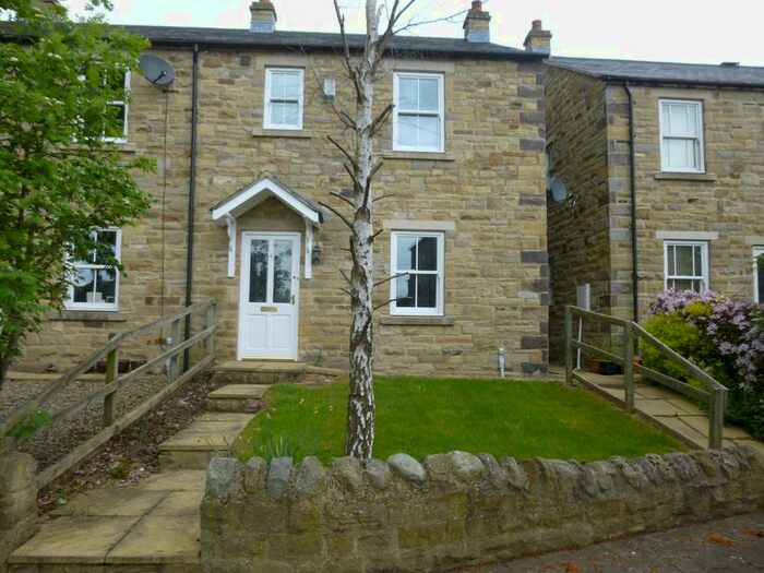 3 Bedroom Semi-Detached House To Rent In Queens Court, Gainford, DL2