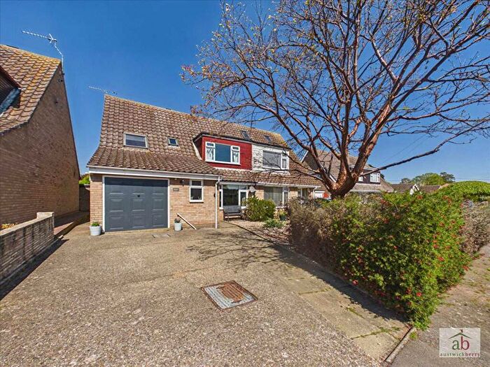 4 Bedroom Semi-Detached House For Sale In Copswood Close, Kesgrave, IP5