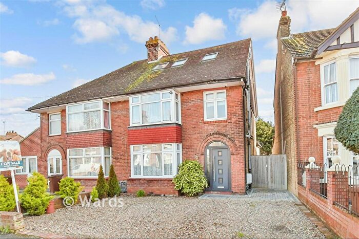 5 Bedroom Semi Detached House For Sale In Chalkwell Road, Sittingbourne, Kent, ME10