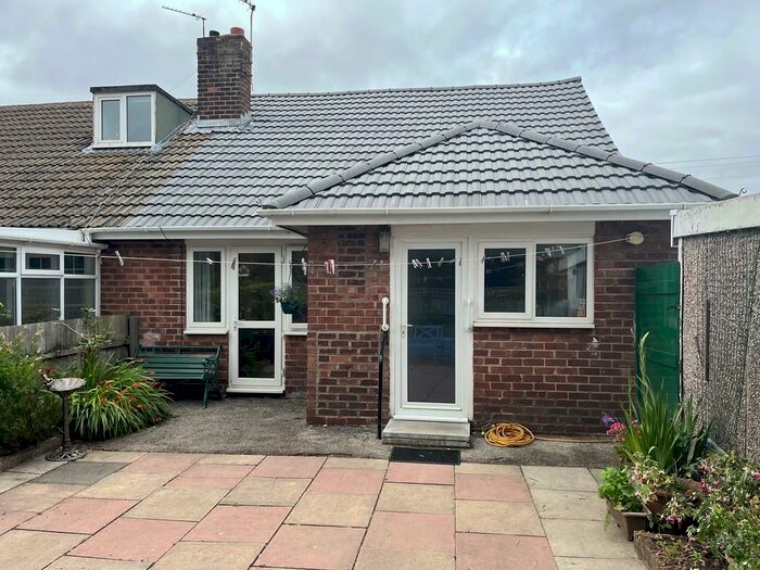 3 Bedroom SemiDetached Bungalow For Sale In Towers Avenue, Maghull, L31