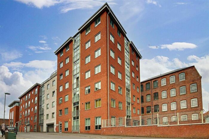 2 Bedroom Flat For Sale In Raleigh Square, Raleigh Street, Nottinghamshire, NG7