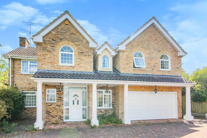 5 Bedroom Detached House To Rent In Springfield Road, Springfield, Chelmsford, CM2