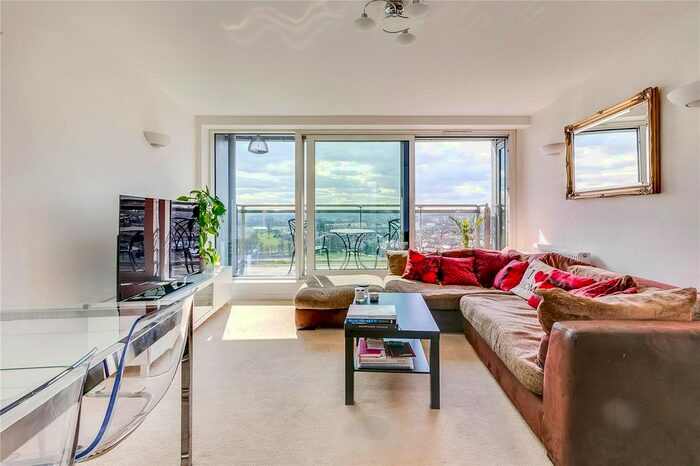 2 Bedroom Flat To Rent In Argento Tower, Wandsworth, SW18