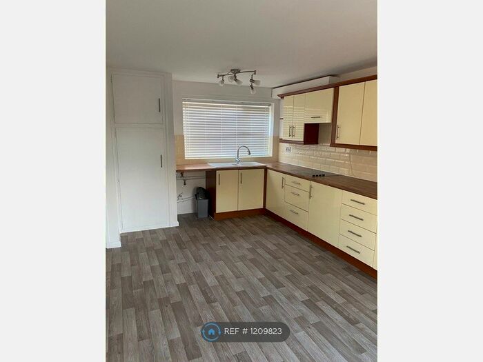 3 Bedroom Terraced House To Rent In Crossway, Crewe, CW1