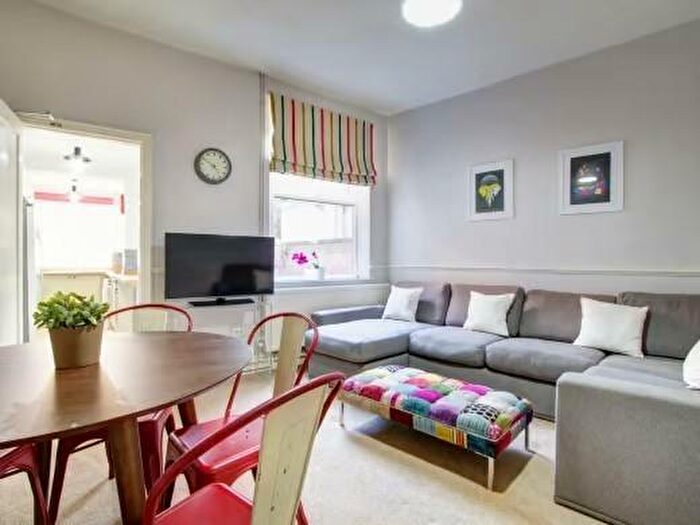 5 Bedroom Terraced House To Rent In *£pppw Excl Bills!* Grove Road, Nottingham, NG7