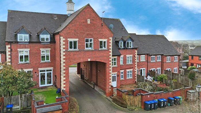 2 Bedroom Apartment For Sale In Barcheston Drive, Hatton Park, Warwick, CV35