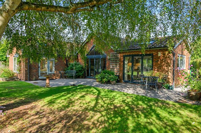 4 Bedroom Bungalow For Sale In Mill Lane, Stratford Sub Castle, SP1