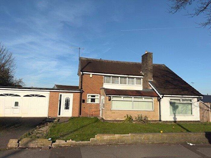 3 Bedroom Bungalow For Sale In St. Margarets Avenue, Nottingham, Nottinghamshire, NG8