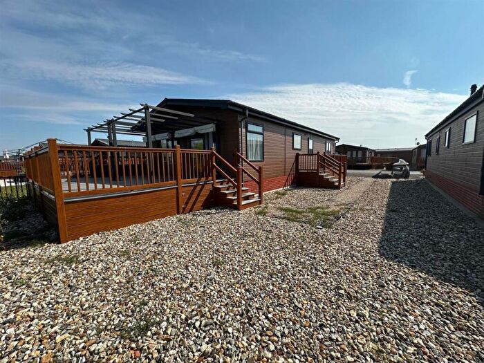 3 Bedroom Park Home For Sale In Pettaugh Road, Stonham Aspal, IP14