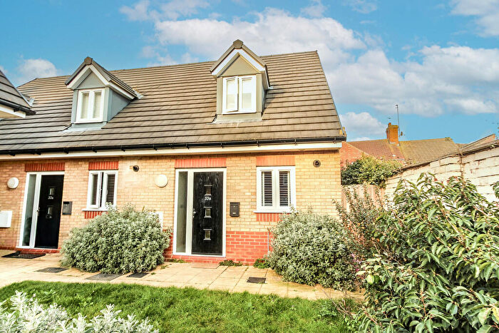 2 Bedroom End Of Terrace House For Sale In Stanley Road, Wellingborough, NN8