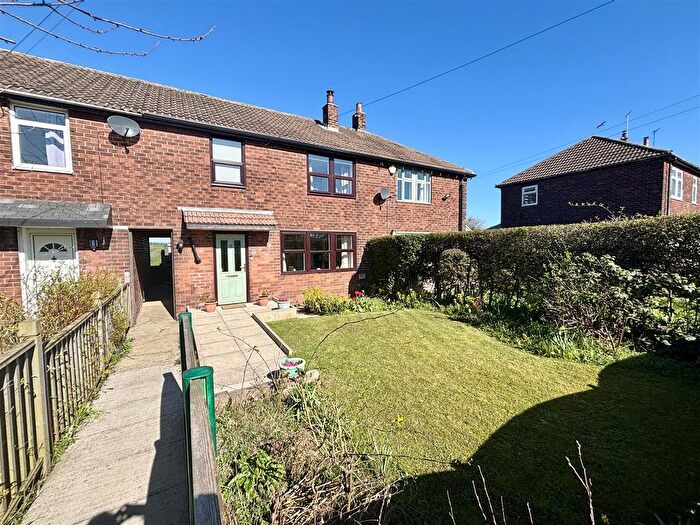 3 Bedroom Terraced House For Sale In Carrfield Road, Barwick In Elmet, Leeds, LS15