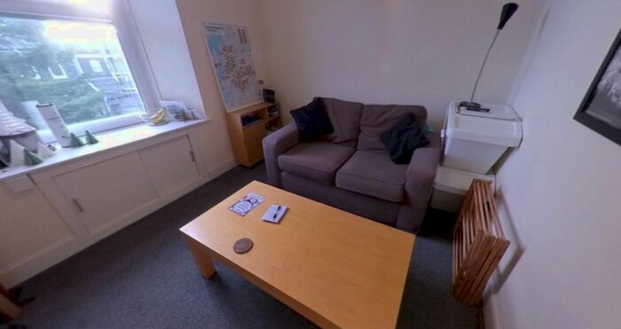 2 Bedroom Flat To Rent In Cleghorn Street, West End, Dundee, DD2