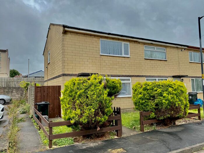 2 Bedroom Property To Rent In Freshland Way, Kingswood, Bristol BS15